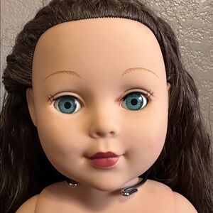 2009 Madame Alexander 18” Doll